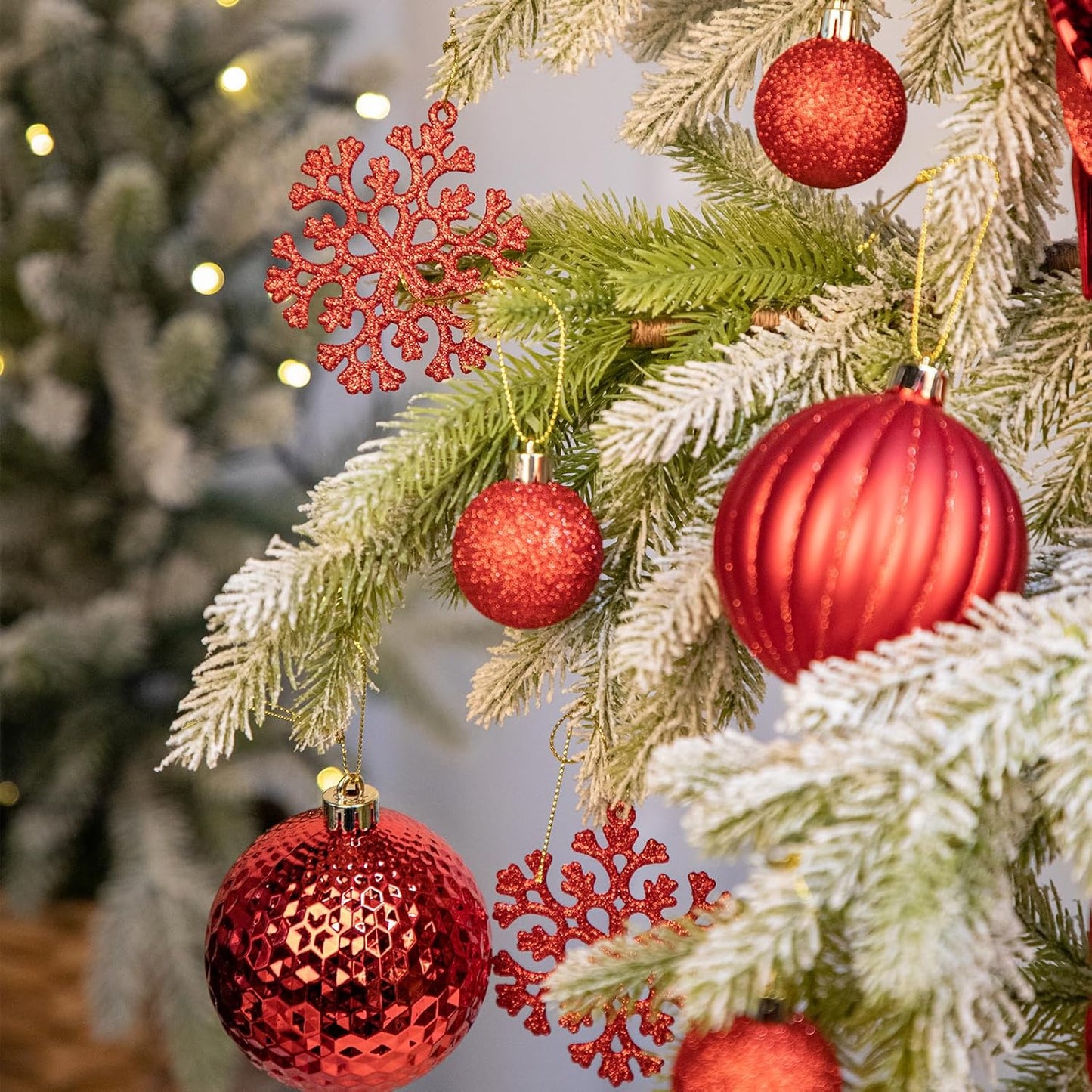 50PCS Christmas Tree Ornaments Set with Shatterproof Balls Icicle Snowflake Hanging Ornaments for Home Office Farmhouse Christmas Decorations, Red