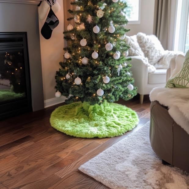AOGU 36 Inch Faux Fur Christmas Tree Skirt Green Plush Skirt for Merry Christmas Party Christmas Tree Decoration