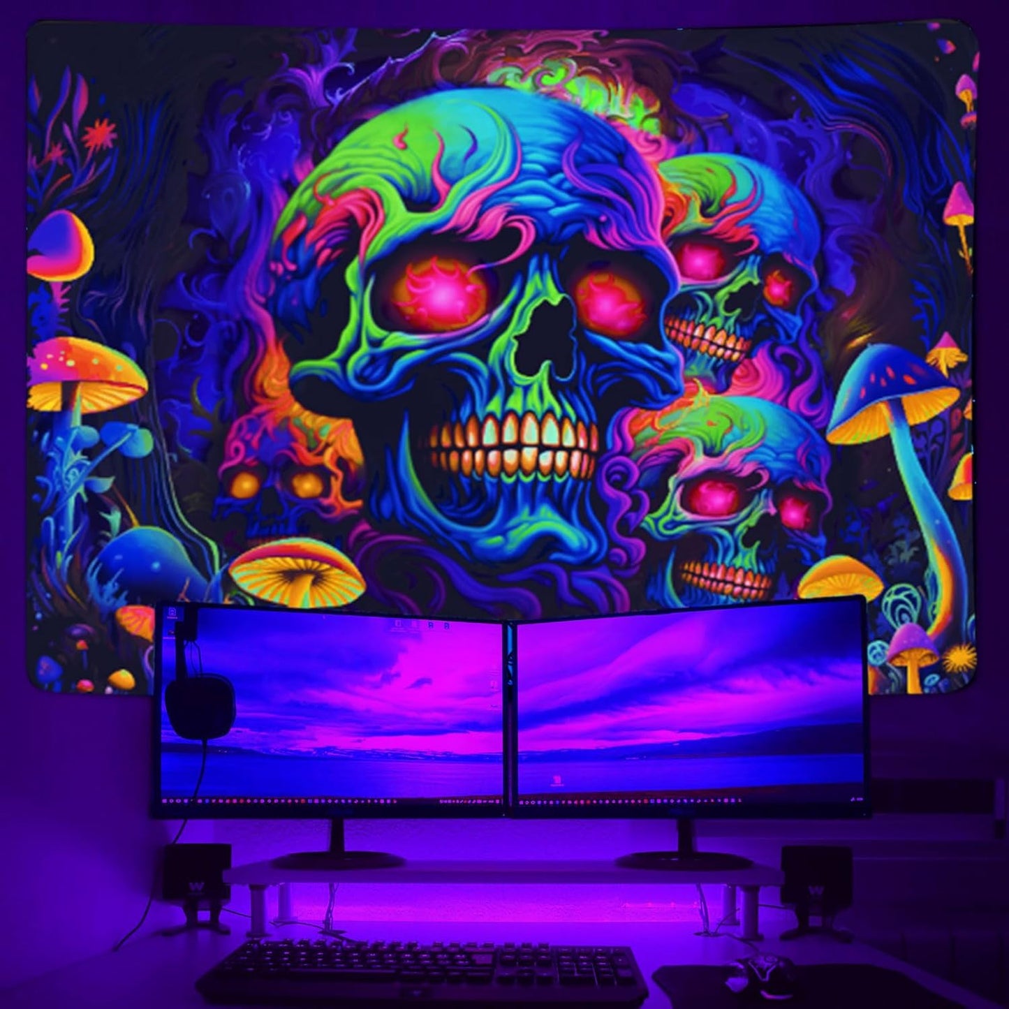 Skull Blacklight Tapestry, UV Reactive Skeleton Wall Art for Bedroom, Adults' Black Light Posters, Halloween Horror Glow in Dark Tapestry Aesthetic Living Room Dorm Decor 60x40IN