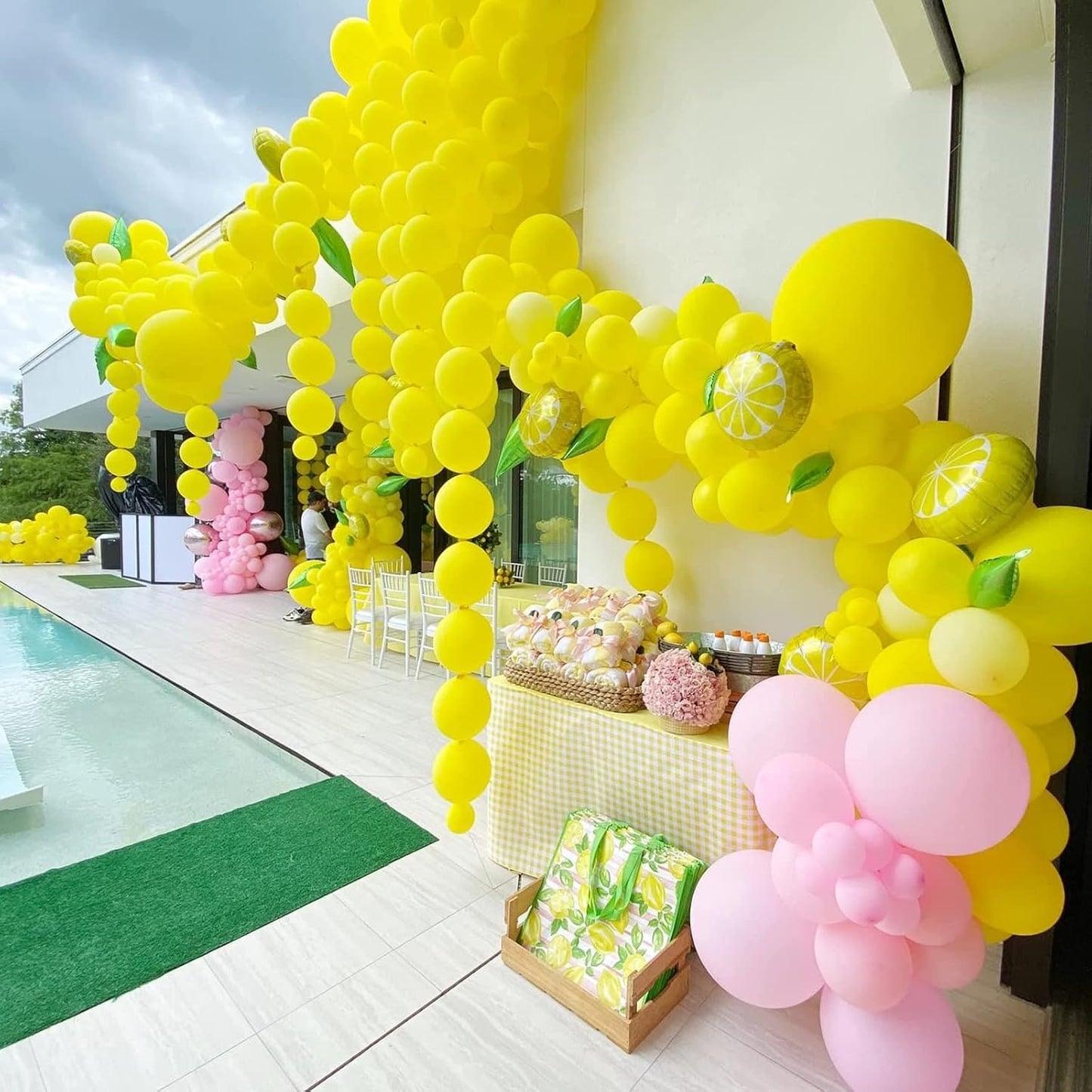130pcs Yellow Balloons Different Sizes 18" 12" 10" 5" Party Latex Balloons for Boys Girls Birthday Baby Shower Gender Reveal Wedding Sunflower Party Decorations
