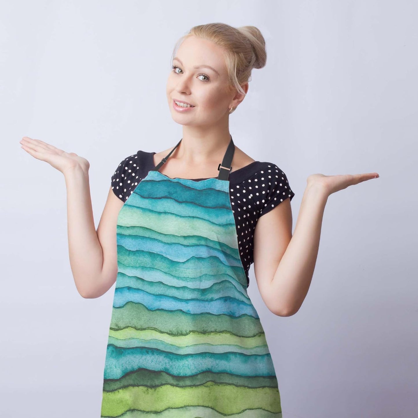 Garden Apron for Women Blue and Green Waves Cute Aprons for Men for Kitchen Cooking Restaurant BBQ Painting Crafting Gardening 27” (W) x 31” (H), Waterproof Apron