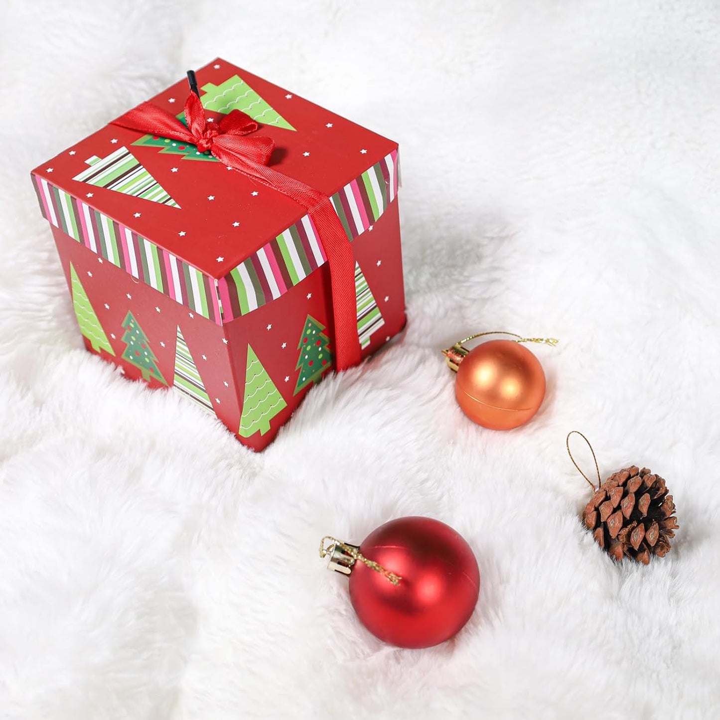 48 Inch Rabbit Fur Christmas Tree Skirt White Plush Skirt for Merry Christmas Party Christmas Tree Decoration