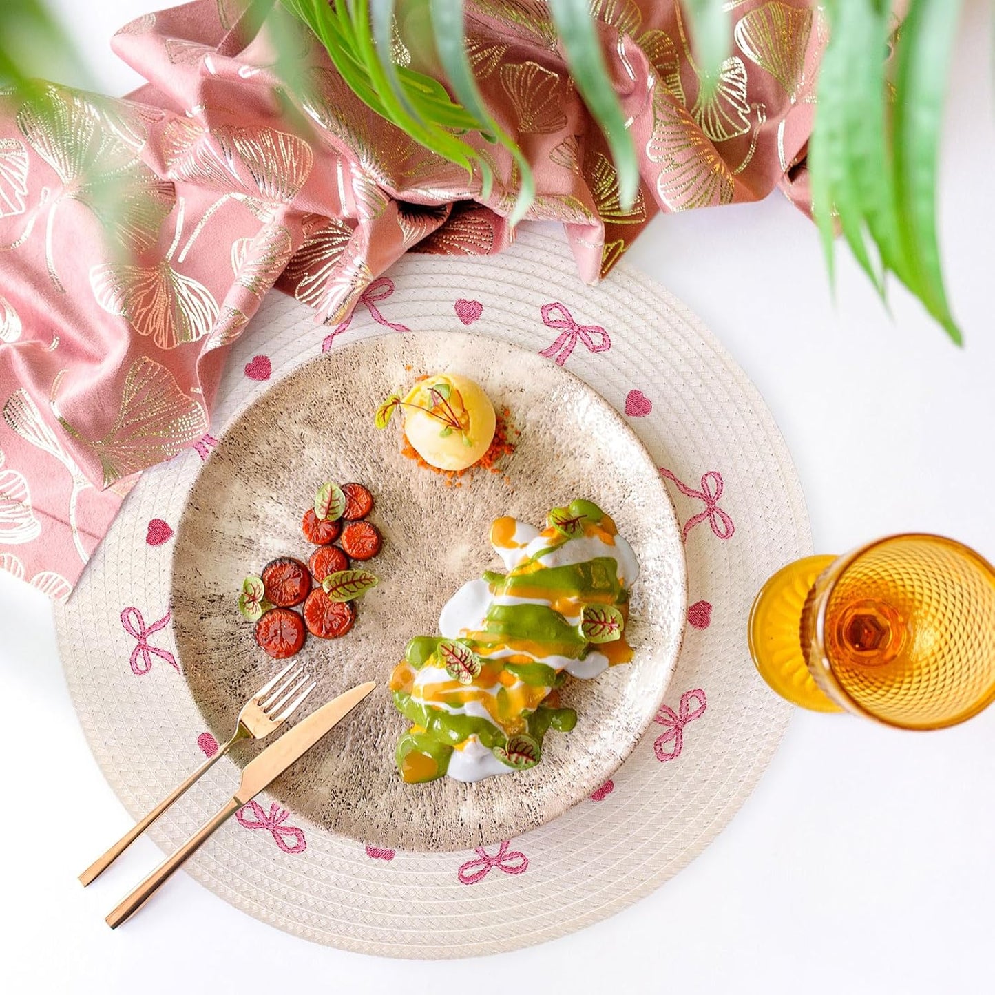 Whaline 4Pcs Round Placemats White Pink Bow Embroidered Place Mats Coquette Bowknot Heart Dinner Table Mats for Home Wedding Baby Shower Birthday Party Decor