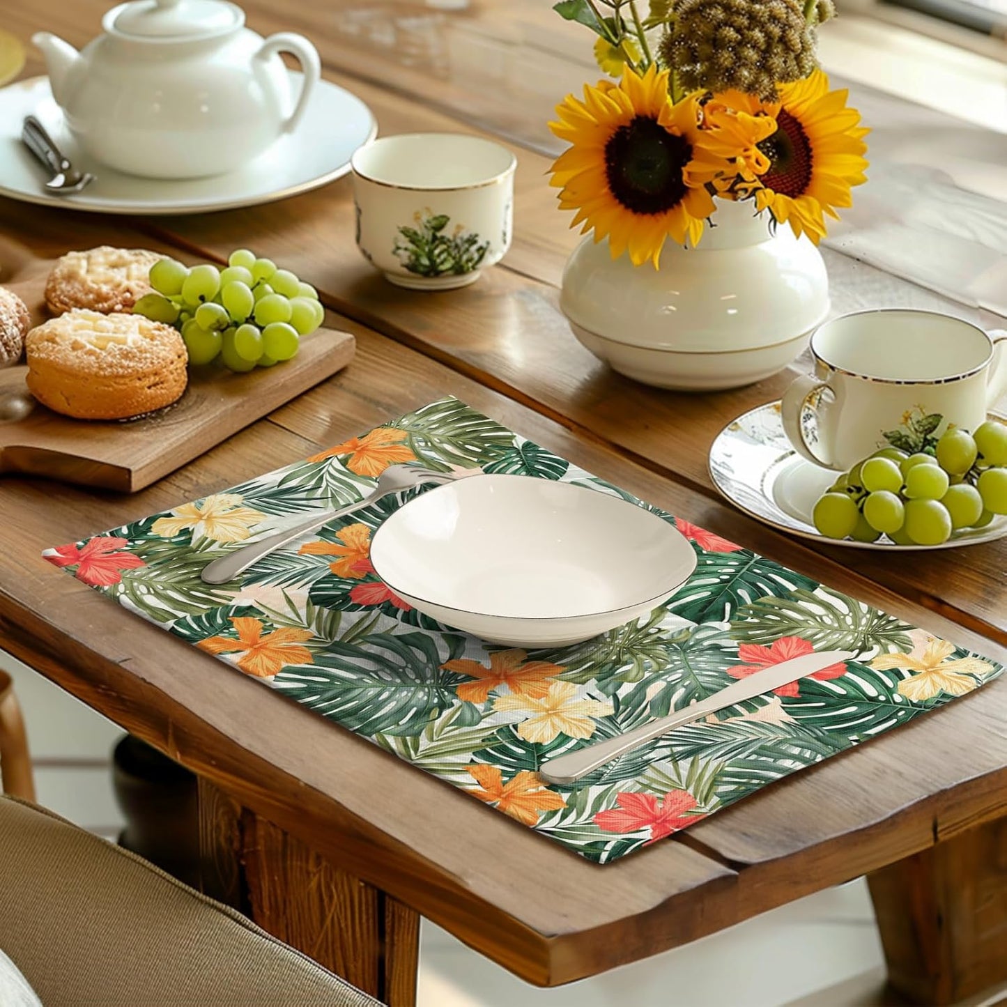 Tropical Palm Leaves Table Mats Set of 4 Summer Watercolor Hibiscus Flower Leaf Placement Mats for Dining Table Washable Non-Slip Heat Resistant Linen Place Mat 12×18 Inch