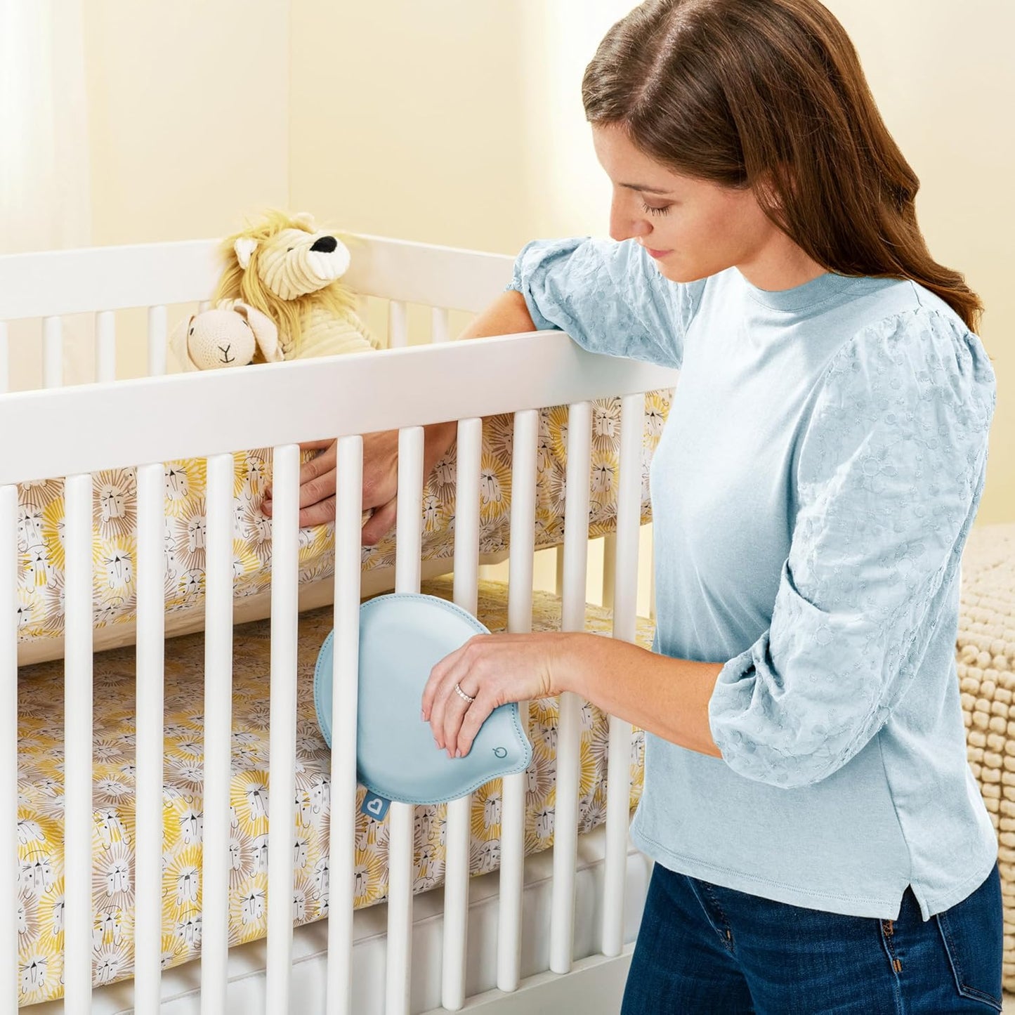 Munchkin Lulla-Vibe Vibrating Pad, Baby Sleep Soother for Crib Mattresses, Bassinets, Strollers, Nap and Sleep Aid for Babies and Infants, Rechargeable, Light Blue